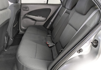 Подержанный автомобиль Nissan Almera Classic 2009 года (12 фото)