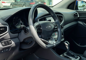 Подержанный автомобиль Hyundai IONIQ 2019 года (13 фото)