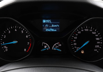 Подержанный автомобиль Ford Focus Hatchback 2018 года (11 фото)