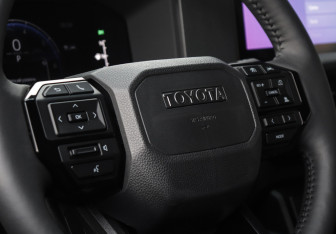 Новый Toyota Land Cruiser Prado 2025 (26 фото)