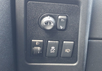Подержанный автомобиль Nissan Qashqai 2011 года (17 фото)