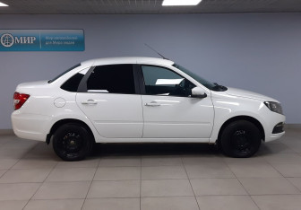 Подержанный автомобиль LADA (ВАЗ) Granta Sedan 2023 года (4 фото)