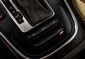 Подержанный автомобиль Audi Q5 2014 года (18 фото)