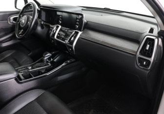 Подержанный автомобиль Kia Sorento 2020 года (10 фото)