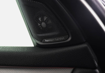 Подержанный автомобиль BMW X5 2018 года (18 фото)