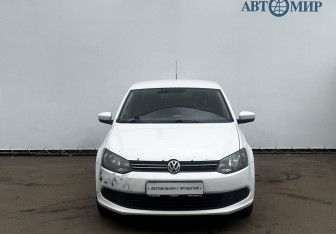 Подержанный автомобиль Volkswagen Polo Sedan 2012 года (2 фото)