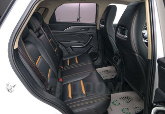 Подержанный автомобиль FAW Bestune T77 2020 года (18 фото)