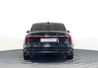 Подержанный автомобиль Hongqi H5 2023 года (6 фото)