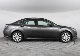 Подержанный автомобиль Mazda 6 Sedan 2011 года (4 фото)
