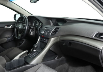 Подержанный автомобиль Honda Accord Sedan 2008 года (9 фото)