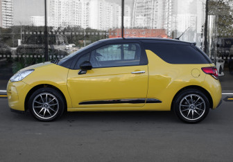 Подержанный автомобиль Citroen DS3 Hatchback 2012 года (8 фото)
