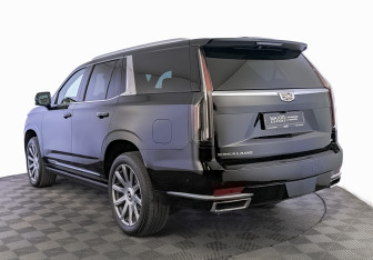 Подержанный автомобиль Cadillac Escalade Suv 2022 года (7 фото)
