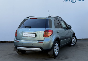 Подержанный автомобиль Suzuki SX4 Hatchback 2013 года (5 фото)