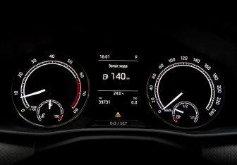 Подержанный автомобиль Skoda Rapid Liftback 2022 года (13 фото)