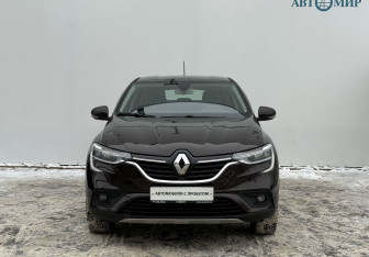 Подержанный автомобиль Renault Arkana 2019 года (2 фото)