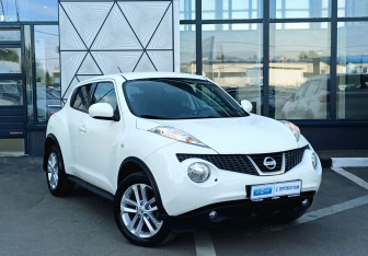 Подержанный автомобиль Nissan Juke 2011 года (3 фото)