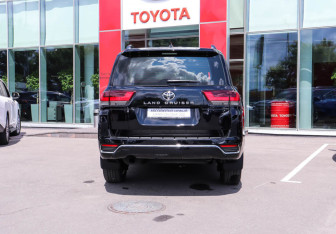 Новый Toyota Land Cruiser Suv 2025 (6 фото)