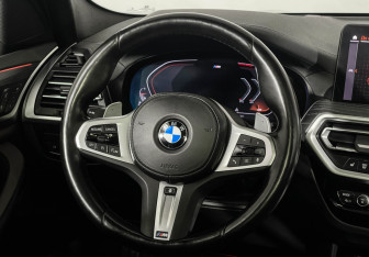 Подержанный автомобиль BMW X3 2021 года (15 фото)