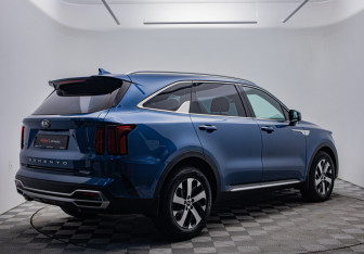 Подержанный автомобиль Kia Sorento 2020 года (5 фото)