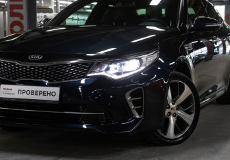 Подержанный автомобиль Kia Optima Sedan 2017 года (25 фото)