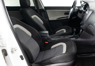 Подержанный автомобиль Kia Ceed Hatchback 2018 года (8 фото)