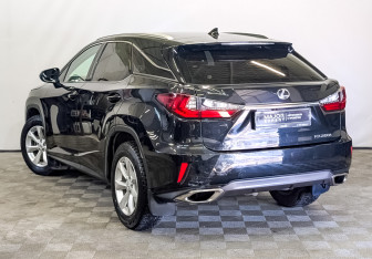 Подержанный автомобиль Lexus RX 2017 года (7 фото)
