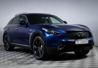 Подержанный автомобиль Infiniti QX70 2014 года (3 фото)