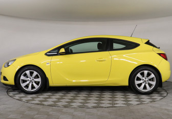 Подержанный автомобиль Opel Astra Hatchback 2014 года (8 фото)