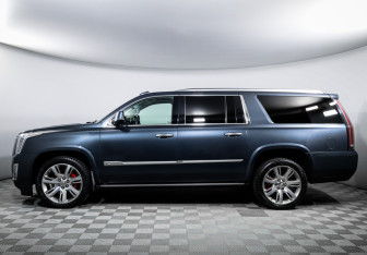 Подержанный автомобиль Cadillac Escalade Suv 2019 года (8 фото)
