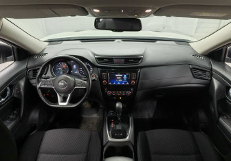 Подержанный автомобиль Nissan X-Trail 2021 года (13 фото)