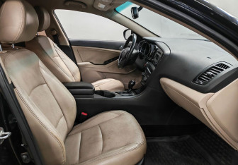 Подержанный автомобиль Kia Optima Sedan 2013 года (8 фото)