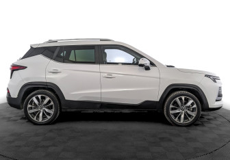 Подержанный автомобиль Москвич 3е 2023 года (4 фото)