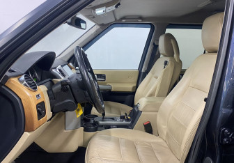 Подержанный автомобиль Land Rover Discovery 2008 года (19 фото)