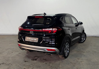 Подержанный автомобиль Hyundai Tucson 2020 года (4 фото)