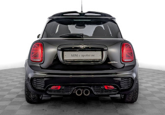 Подержанный автомобиль MINI Hatch 2020 года (6 фото)