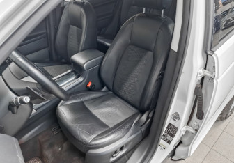 Подержанный автомобиль Land Rover Discovery Sport 2018 года (20 фото)