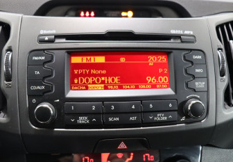 Подержанный автомобиль Kia Sportage 2012 года (18 фото)