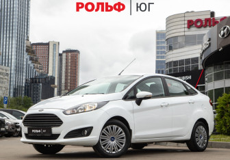 Подержанный автомобиль Ford Fiesta Sedan 2016 года (1 фото)