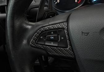 Подержанный автомобиль Ford Kuga 2017 года (24 фото)