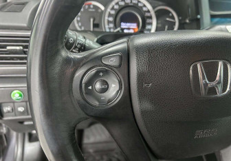 Подержанный автомобиль Honda Accord Sedan 2013 года (20 фото)