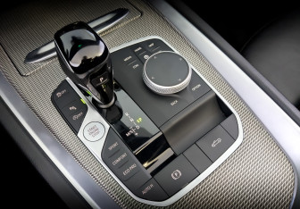 Подержанный автомобиль BMW Z4 Roadster 2020 года (24 фото)