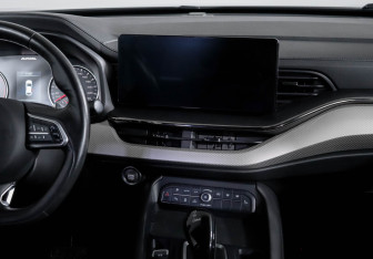 Подержанный автомобиль Haval F7 2022 года (13 фото)