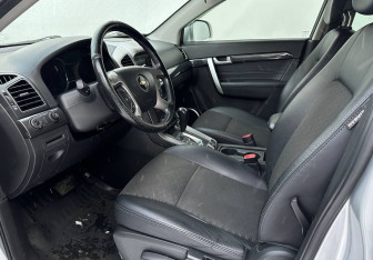 Подержанный автомобиль Chevrolet Captiva 2013 года (9 фото)