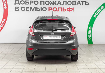 Подержанный автомобиль Ford Fiesta Hatchback 2018 года (5 фото)