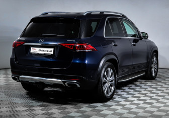 Подержанный автомобиль Mercedes-Benz GLE 2020 года (25 фото)