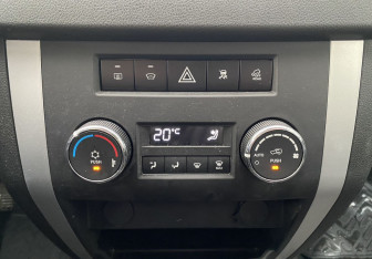 Подержанный автомобиль УАЗ Patriot 2018 года (15 фото)