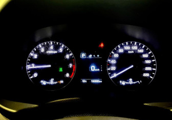 Подержанный автомобиль Hyundai Creta 2019 года (18 фото)