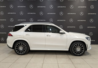 Подержанный автомобиль Mercedes-Benz GLE 2021 года (4 фото)