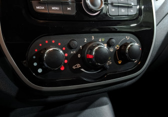 Подержанный автомобиль Renault Kaptur 2017 года (21 фото)