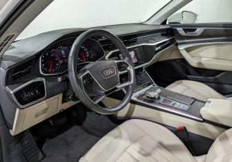 Подержанный автомобиль Audi A6 Sedan 2020 года (27 фото)
